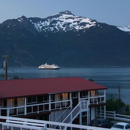 Captain'S Choice Motel Haines Kamer foto