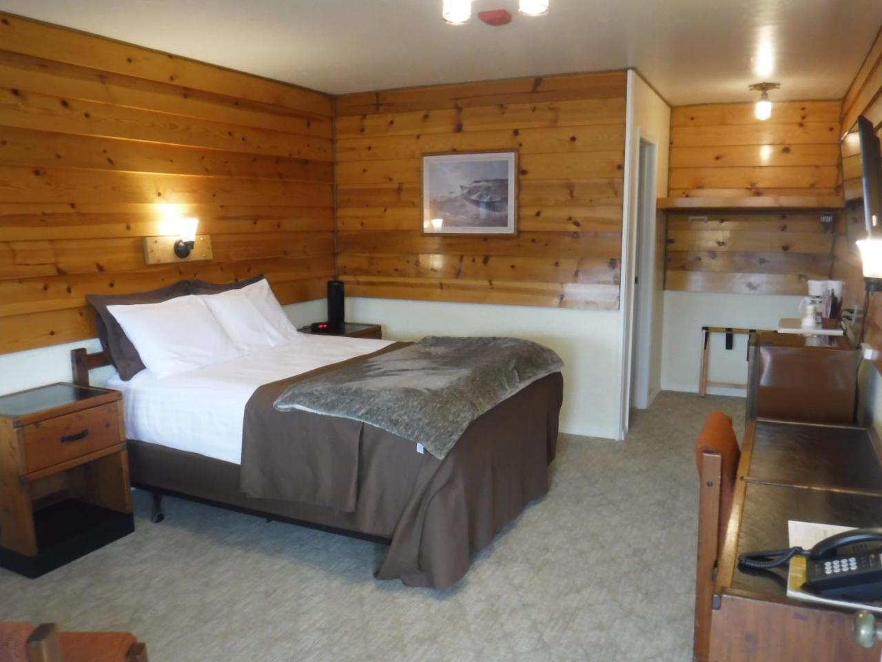 Captain'S Choice Motel Haines Buitenkant foto