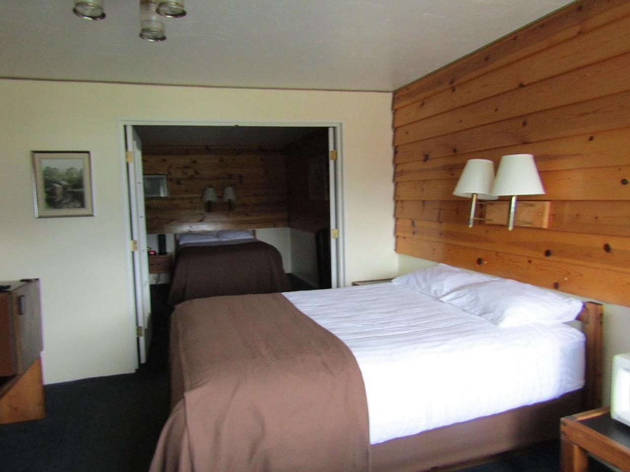 Captain'S Choice Motel Haines Kamer foto